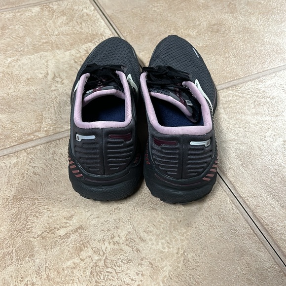 Gray and purple, Brooks, tennis shoes - Picture 3 of 4